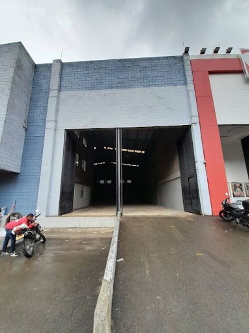 Bodega en arriendo en Sierra Morena, La Estrella, 1011 m² · foto 3 de 16