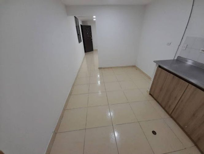 Bodega en arriendo en Sierra Morena, La Estrella, 1011 m² · foto 13 de 16