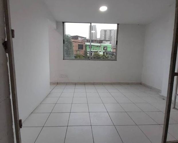 Bodega en arriendo en Sierra Morena, La Estrella, 1011 m² · foto 14 de 16