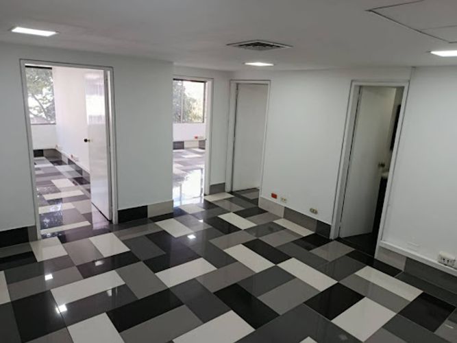 Oficina en arriendo en Shellmar, Medellín, 123 m² · foto 3 de 10