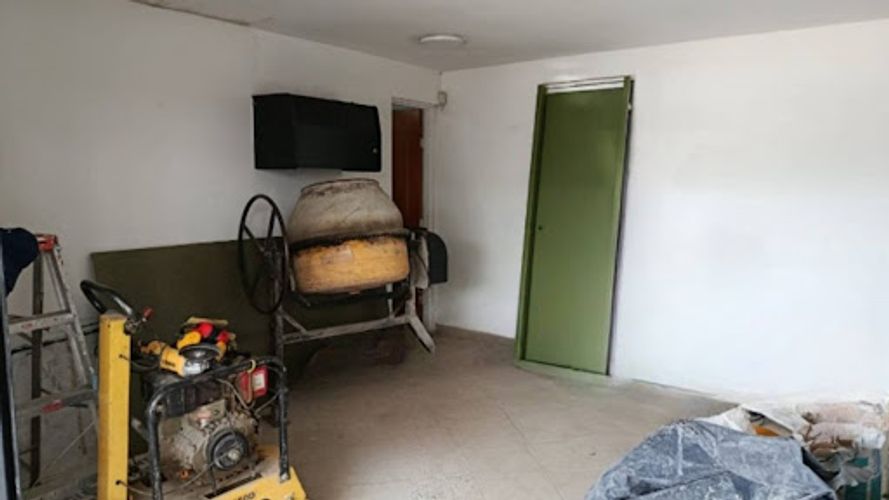 Local en arriendo en Caribe, Medellín, 18 m² · foto 5 de 6