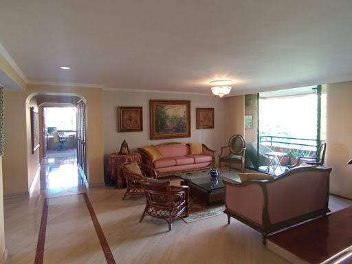 Apartamento en arriendo en La Tomatera, Medellín · foto 3 de 24