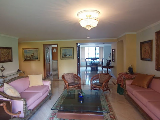 Apartamento en arriendo en La Tomatera, Medellín · foto 4 de 24
