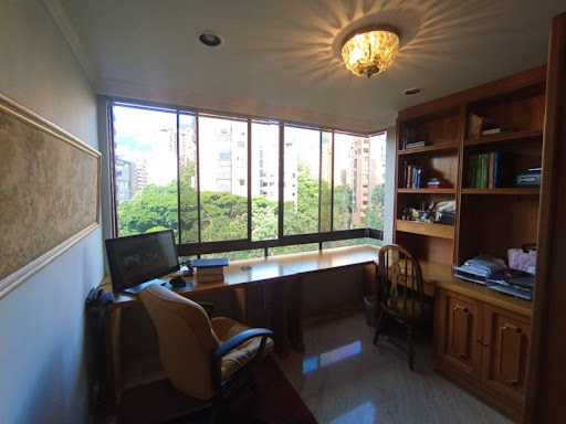 Apartamento en arriendo en La Tomatera, Medellín · foto 18 de 24