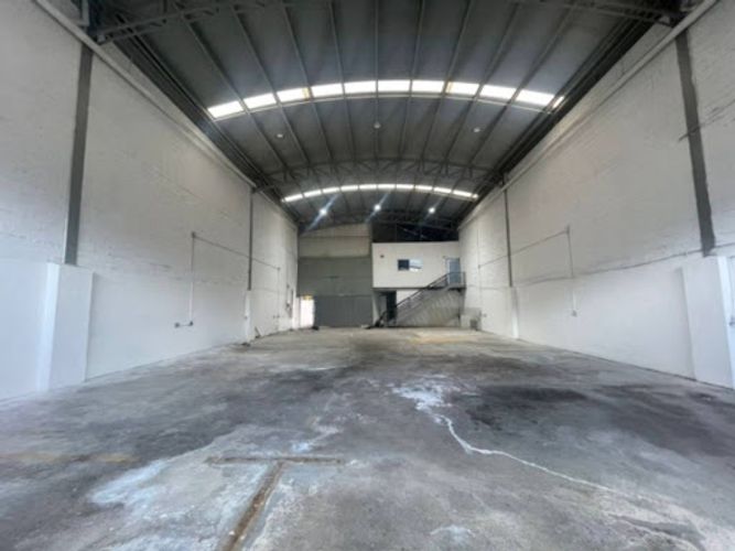 Bodega en arriendo en La Tablaza, La Estrella, 405 m² · foto 2 de 11