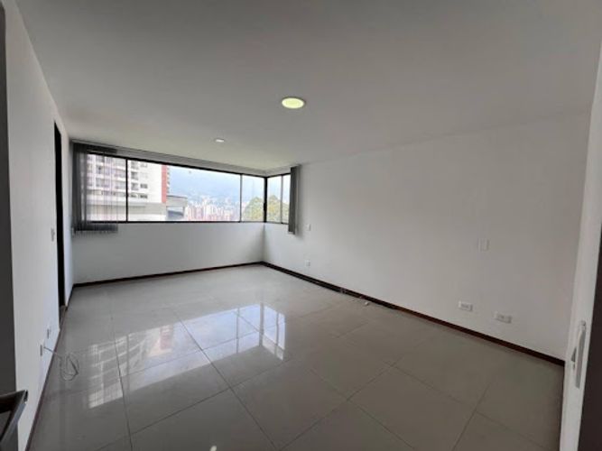 Apartamento de 3 alcobas en venta en Aves Maria, Sabaneta, 127 m² · foto 11 de 23
