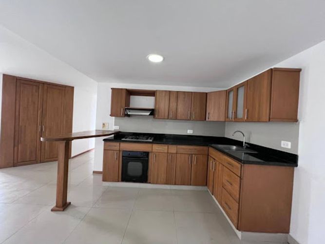 Apartamento de 3 alcobas en venta en Aves Maria, Sabaneta, 127 m² · foto 16 de 23