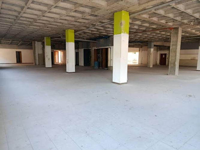 Oficina en arriendo en Las Vegas, Itagüí, 867 m² · foto 2 de 17