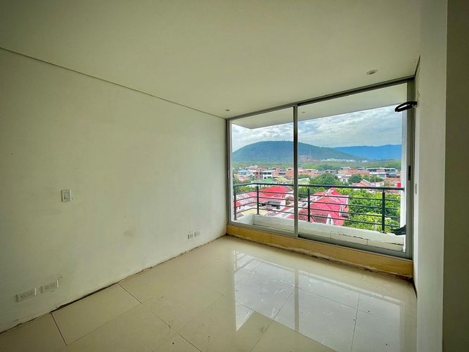Apartamento de 2 alcobas en venta en Julio Campos Gonzalez, Girardot, 77 m² · foto 9 de 18