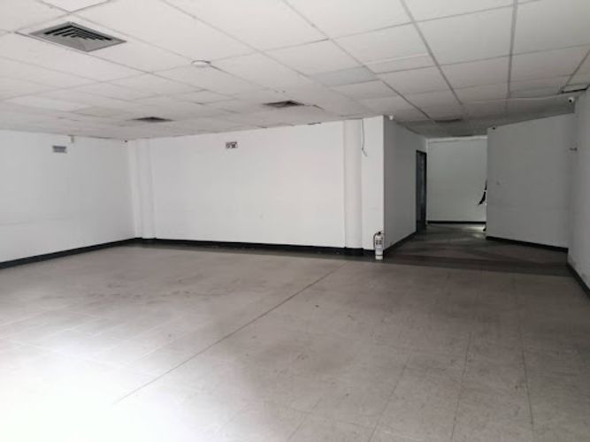 Local en arriendo en Shellmar, Medellín, 1212 m² · foto 9 de 24