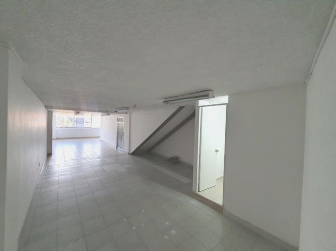 Local en arriendo en Rodeo Alto, Medellín, 217 m² · foto 10 de 12