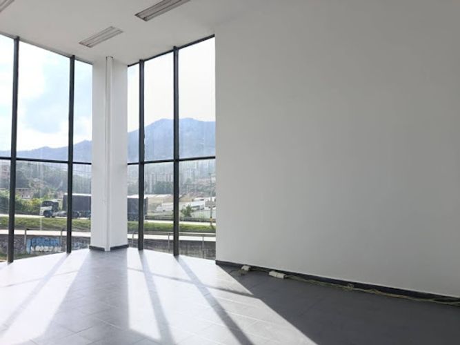 Bodega en arriendo en La Inmaculada, La Estrella, 2533 m² · foto 13 de 24
