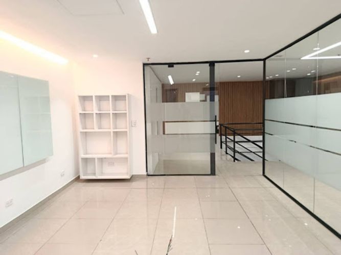 Oficina en arriendo en El Rodeo, Medellín, 150 m² · foto 3 de 19