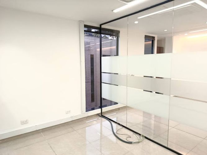 Oficina en arriendo en El Rodeo, Medellín, 150 m² · foto 8 de 19