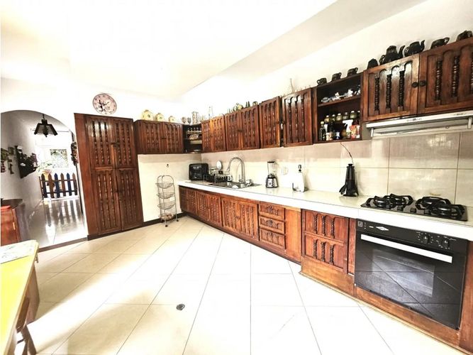 Casa de 4 alcobas en venta en Prados Del Norte, Cali, 242 m² · foto 3 de 24