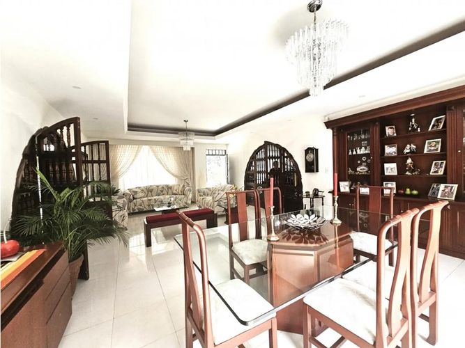 Casa de 4 alcobas en venta en Prados Del Norte, Cali, 242 m² · foto 5 de 24