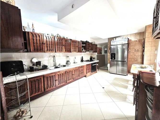 Casa de 4 alcobas en venta en Prados Del Norte, Cali, 242 m² · foto 8 de 24