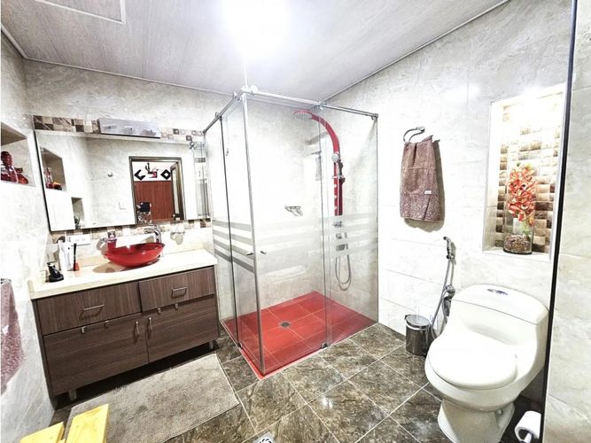 Casa de 4 alcobas en venta en Prados Del Norte, Cali, 242 m² · foto 16 de 24