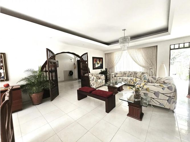 Casa de 4 alcobas en venta en Prados Del Norte, Cali, 242 m² · foto 18 de 24