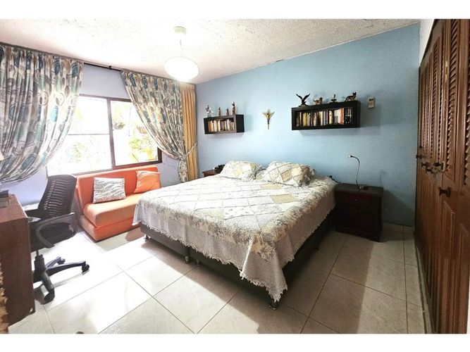 Casa de 4 alcobas en venta en Prados Del Norte, Cali, 242 m² · foto 19 de 24