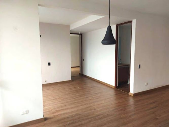 Apartamento de 2 alcobas en venta en Loma Del Barro, Sabaneta, 69 m² · foto 6 de 17