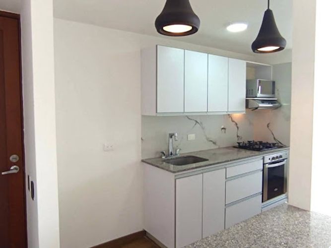 Apartamento de 2 alcobas en venta en Loma Del Barro, Sabaneta, 69 m² · foto 7 de 17