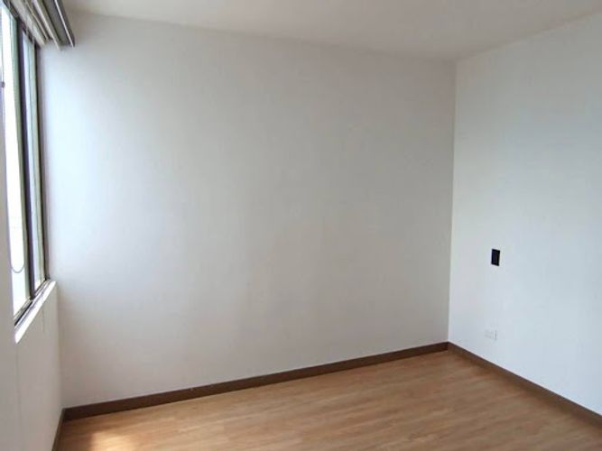 Apartamento de 2 alcobas en venta en Loma Del Barro, Sabaneta, 69 m² · foto 13 de 17