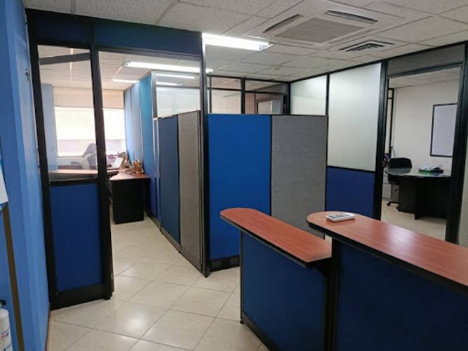 Oficina en arriendo en Manila, Medellín, 58 m² · foto 2 de 11