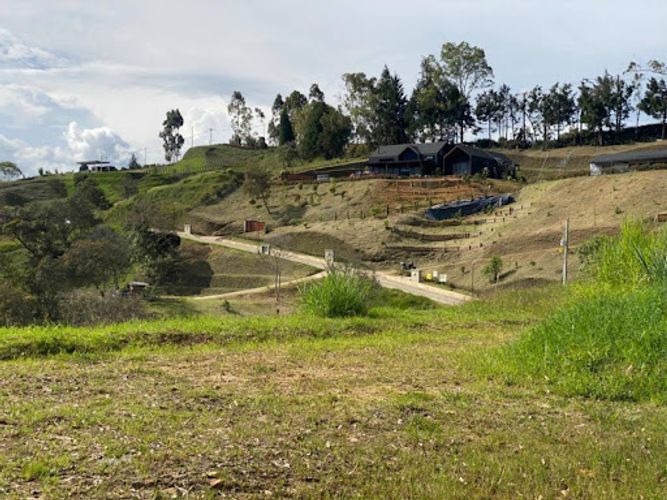Lote en venta en La Mosquita, Rionegro, 2404 m² · foto 9 de 12