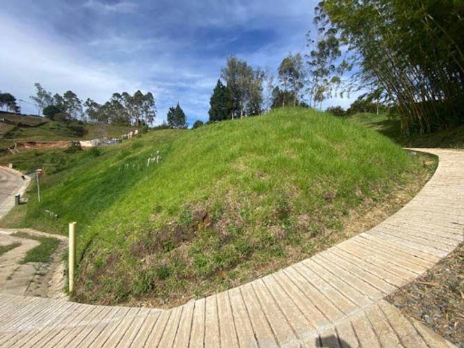 Lote en venta en La Mosquita, Rionegro, 2404 m² · foto 11 de 12