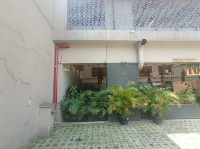 Local en venta en Aliadas Del Sur, Itagüí, 42 m² · foto 2 de 10