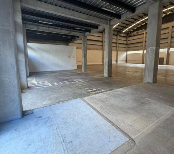 Bodega en arriendo en Copacabana, 1890 m² · foto 4 de 17