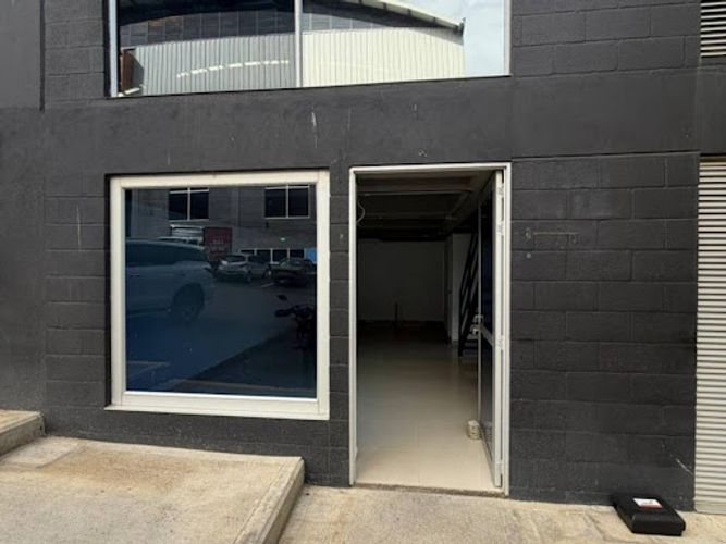 Bodega en arriendo en Copacabana, 1890 m² · foto 17 de 17
