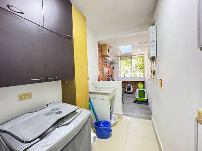 Apartamento de 2 alcobas en arriendo en Cumbres, Envigado, 124 m² · foto 19 de 20
