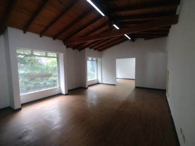 Local en arriendo en Simesa, Medellín, 400 m² · foto 3 de 13