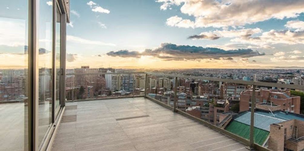 Apartamento de 3 alcobas en venta en Los Rosales, Bogotá, 489 m² · foto 9 de 9