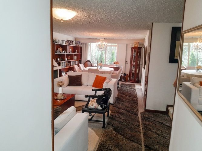 Casa de 4 alcobas en venta en Lisboa, Bogotá, 233 m² · foto 2 de 21