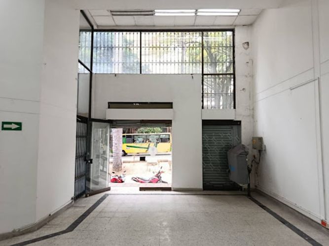 Local en arriendo en Estacion Villa, Medellín, 300 m² · foto 3 de 19