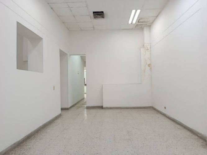 Local en arriendo en Estacion Villa, Medellín, 300 m² · foto 9 de 19