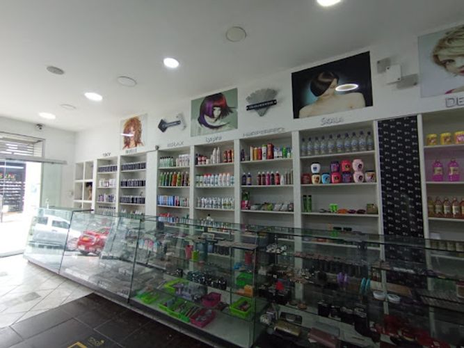 Local en arriendo en La Esmeralda, Envigado, 240 m² · foto 9 de 10