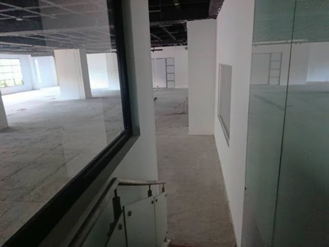 Local en arriendo en Estadio, Medellín, 750 m² · foto 10 de 18