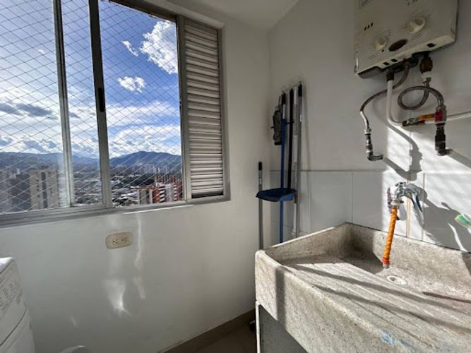Apartamento en venta en Cañaveralejo, La Estrella · foto 18 de 24