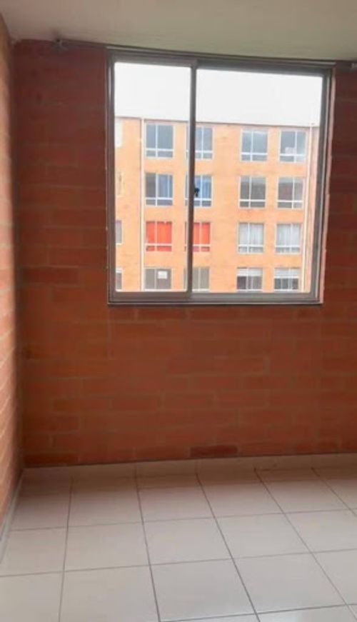 Apartamento de 3 alcobas en arriendo en Cr. La Finca Sm 9, Madrid, 57 m² · foto 5 de 8