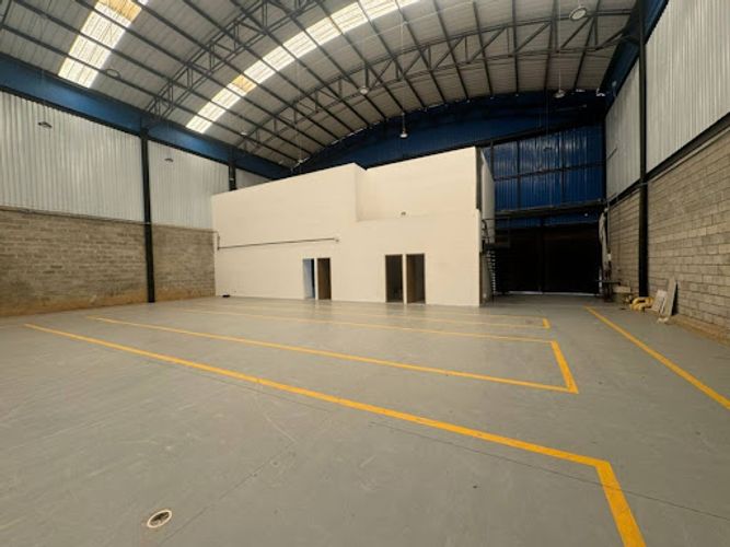 Bodega en arriendo en Las Cabañas, Marinilla, 400 m² · foto 3 de 18