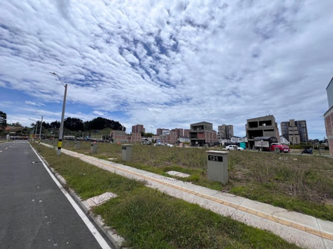 Lote en venta en Barro Blanco, Rionegro, 98 m² · foto 2 de 9
