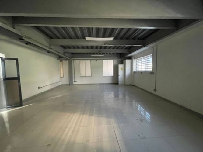 Bodega en arriendo en La Esmeralda, Itagüí, 2026 m² · foto 3 de 18