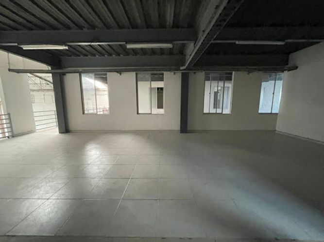 Bodega en arriendo en La Esmeralda, Itagüí, 2026 m² · foto 12 de 18