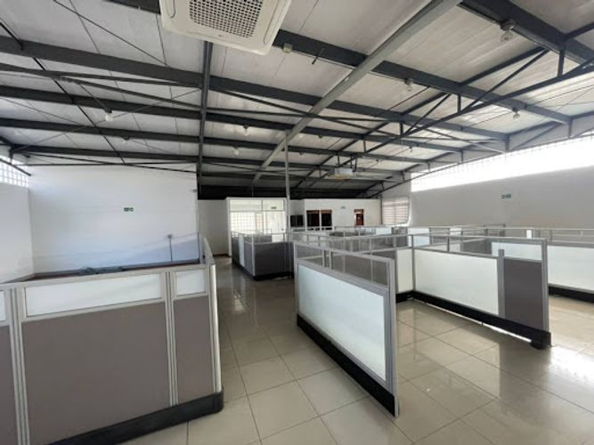 Bodega en arriendo en La Esmeralda, Itagüí, 2026 m² · foto 17 de 18