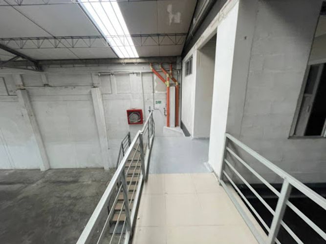 Bodega en arriendo en La Esmeralda, Itagüí, 2026 m² · foto 18 de 18