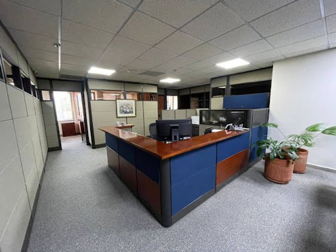Oficina en arriendo en El Chagualo, Medellín, 350 m² · foto 4 de 19